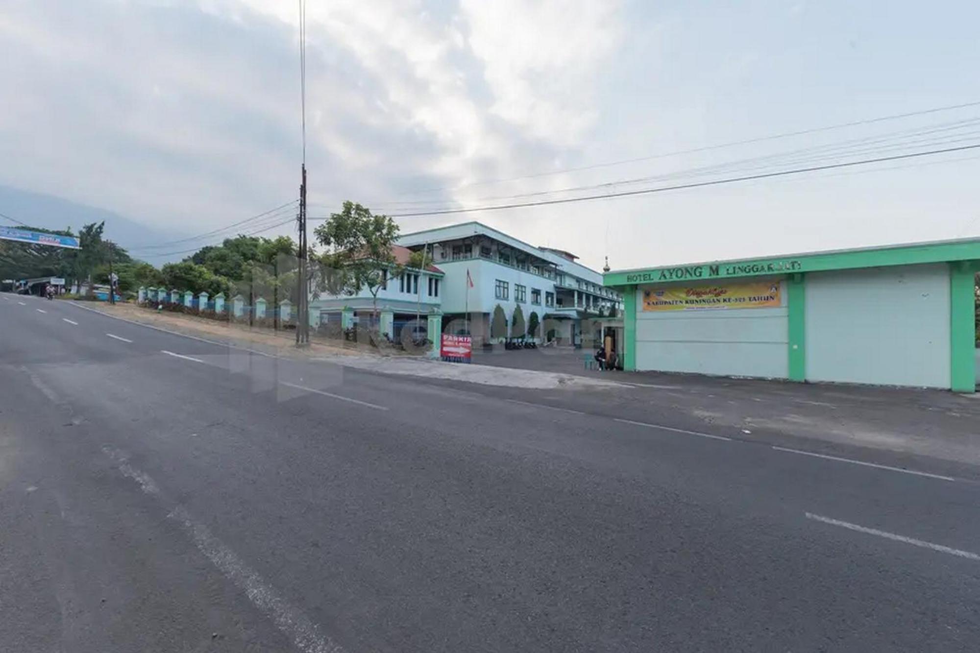 Hotel Ayong Linggarjati Kuningan Mitra Reddoorz Zewnętrze zdjęcie