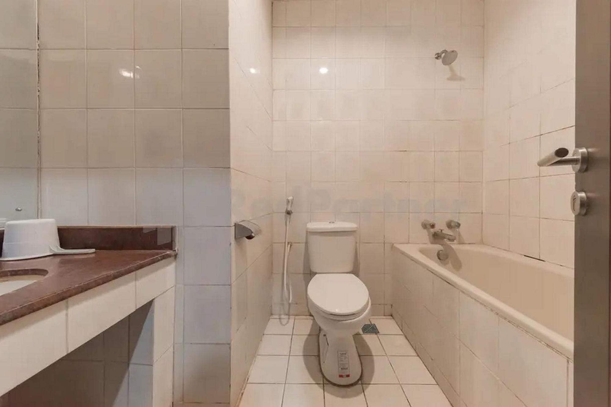 Hotel Ayong Linggarjati Kuningan Mitra Reddoorz Zewnętrze zdjęcie